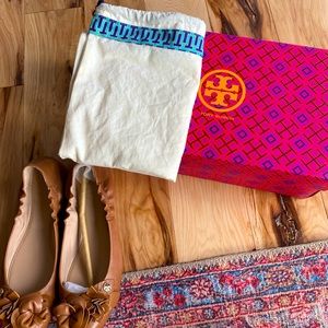 Tory Burch Leather blossom flats